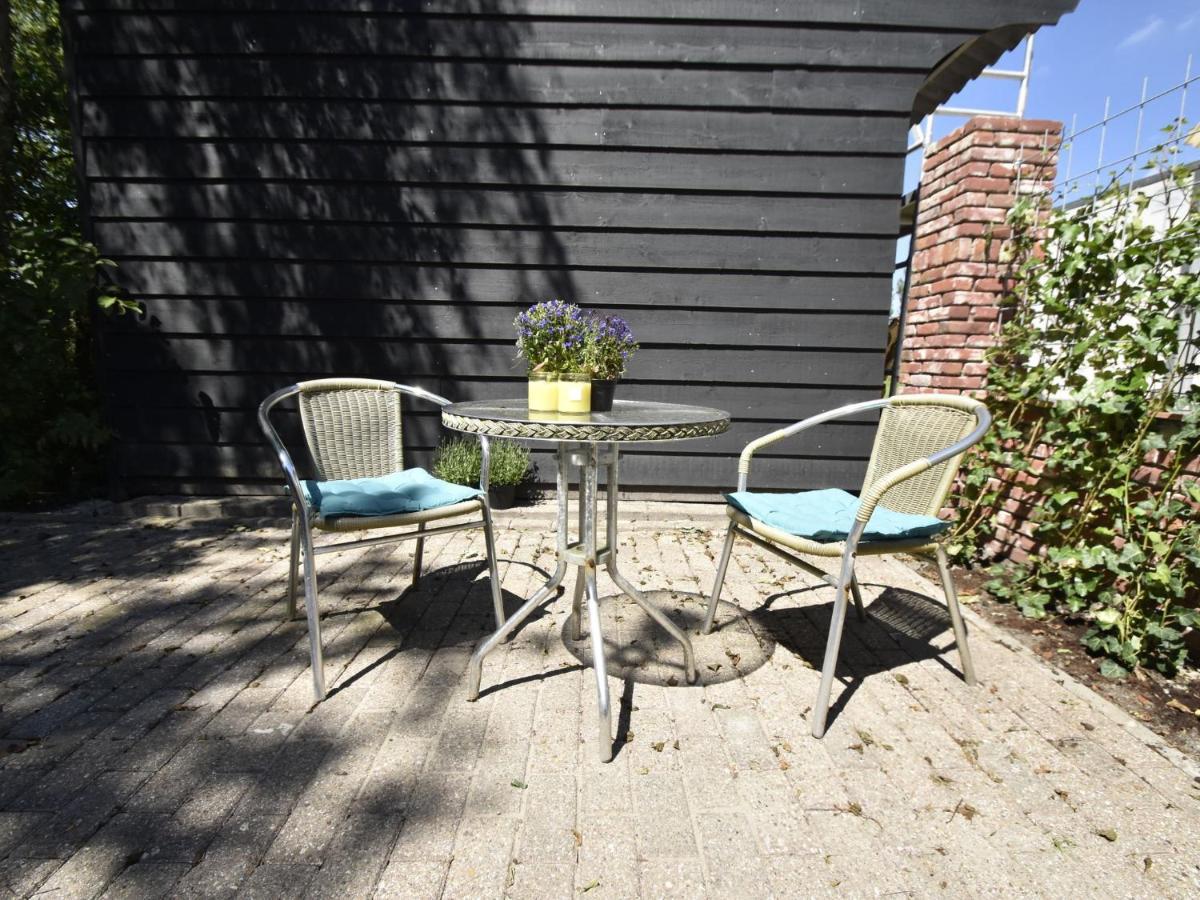 Apartment In Sint Maartensbrug With Garden Luaran gambar