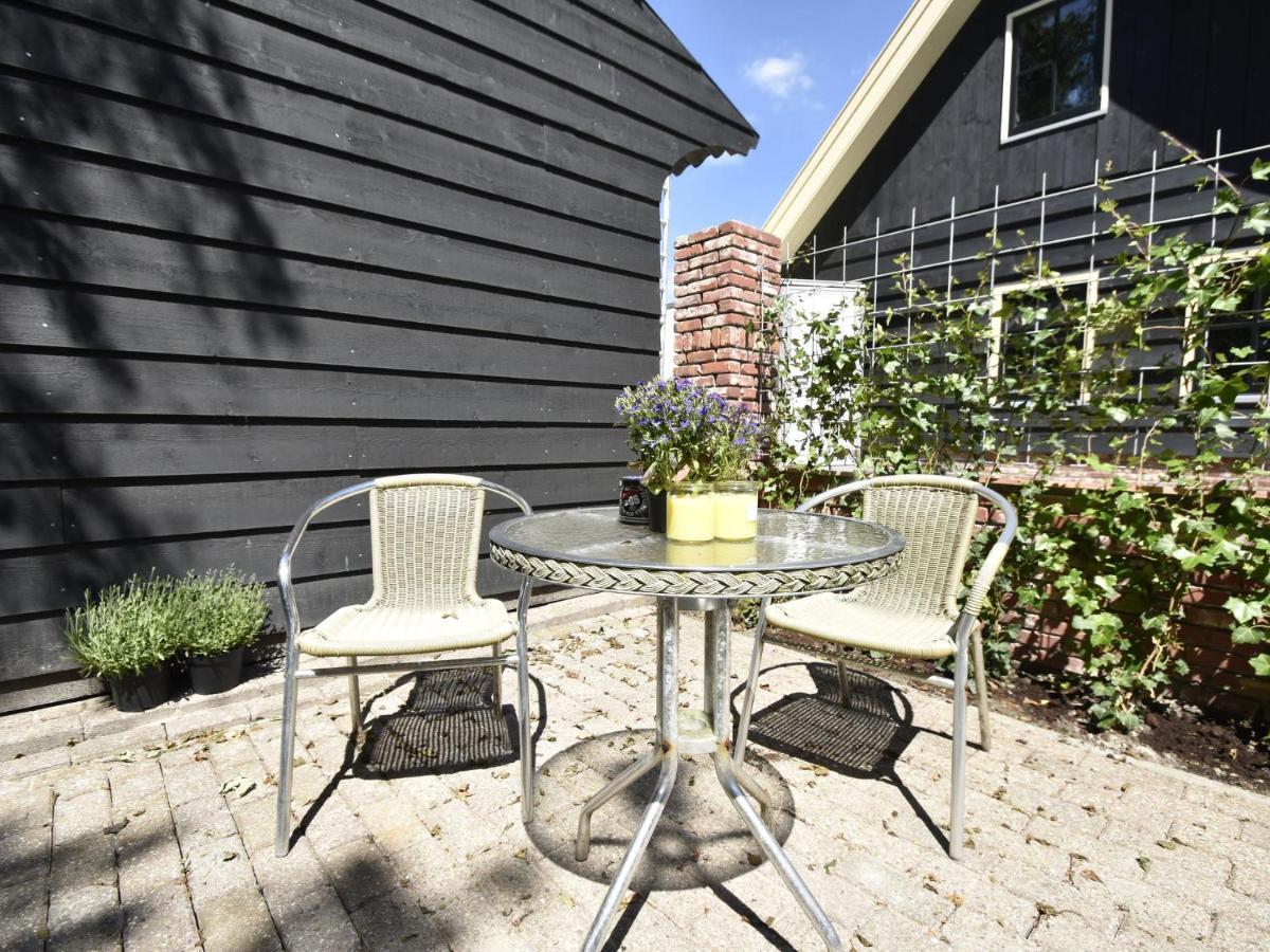 Apartment In Sint Maartensbrug With Garden Luaran gambar